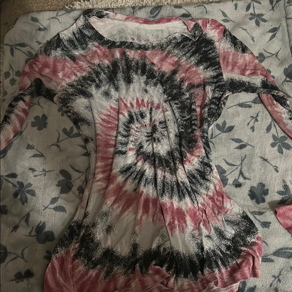 Tie-Dye Long Sleeve Top